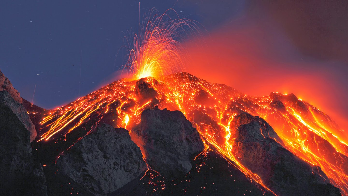 Pengertian Bencana Alam  Gambar Bencana Alam Gunung 